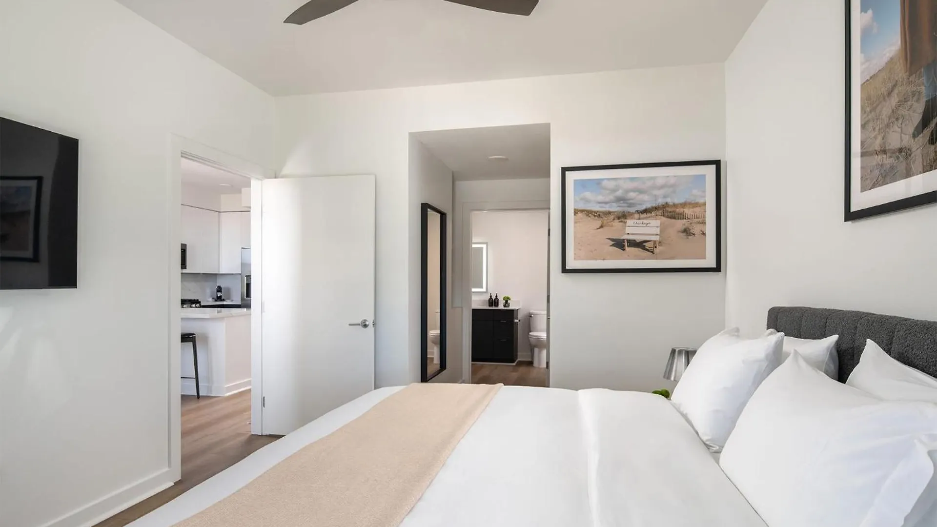1 Bedroom Luxury Ariva Apartment Las Vegas