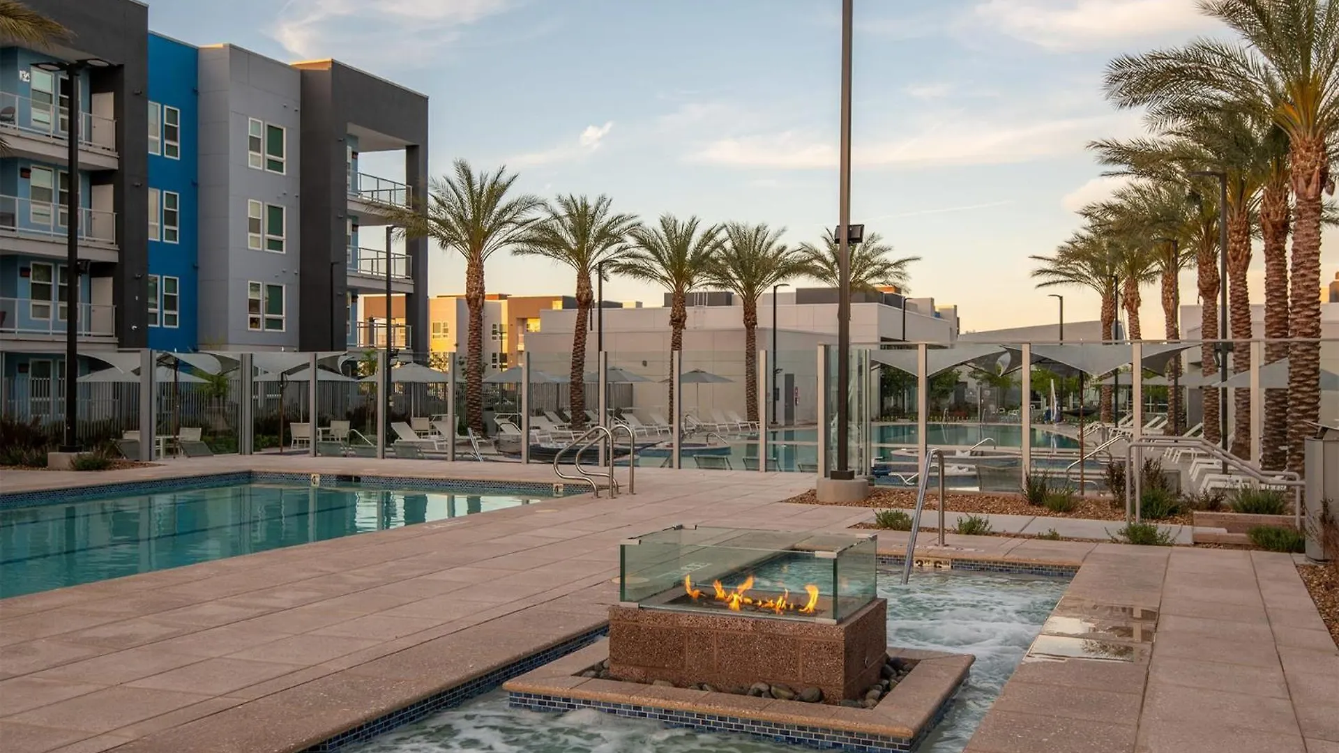 1 Bedroom Luxury Ariva Apartment Las Vegas