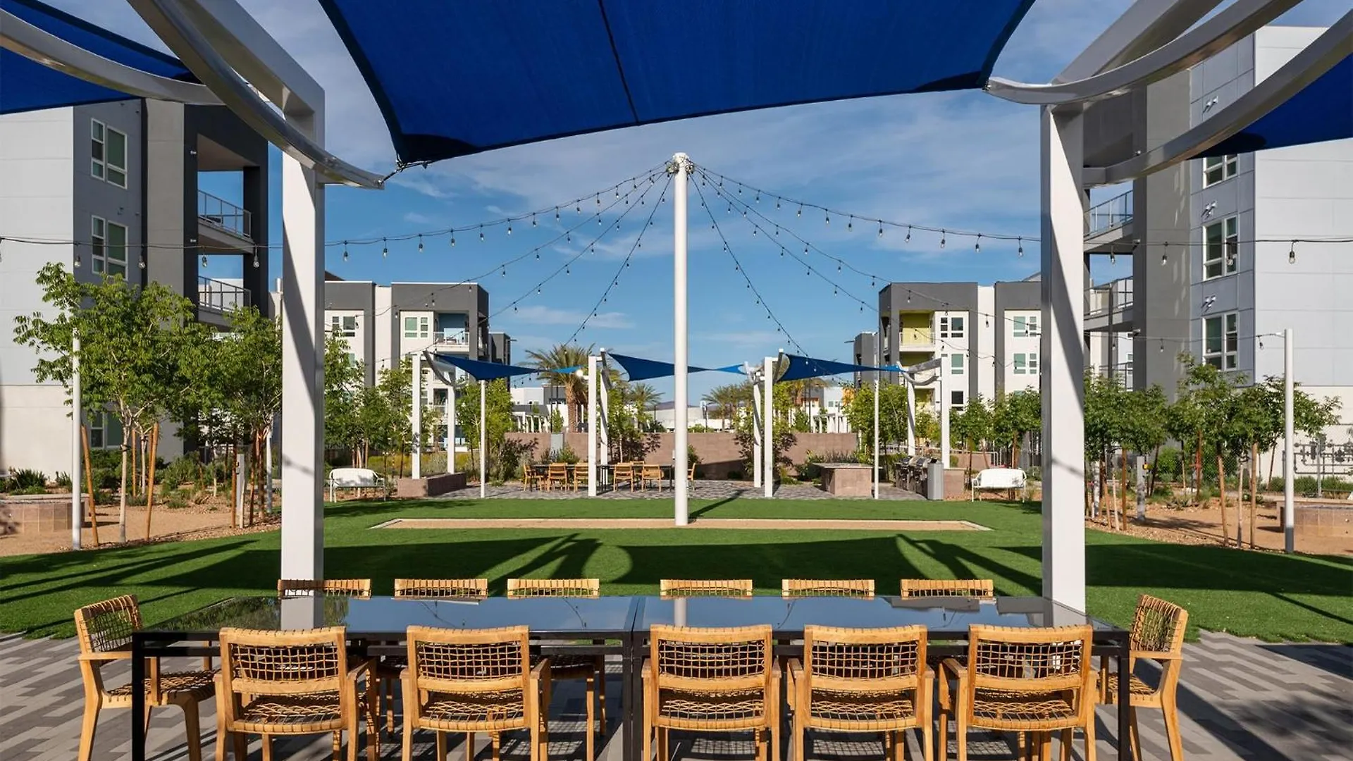 1 Bedroom Luxury Ariva Apartment Las Vegas